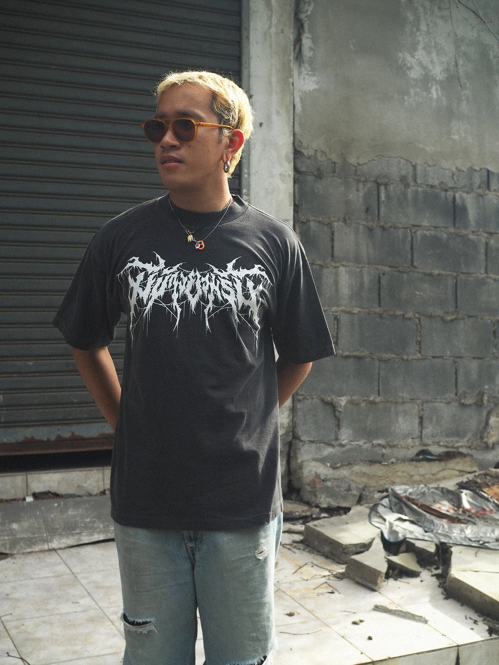 ”Mee bang yom rab” Metal Logo (Funny Tee)